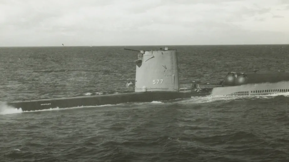 Growler submarine #577